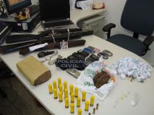  Polícia prende dupla por porte ilegal de arma de fogo em Itaporanga D’Ajuda