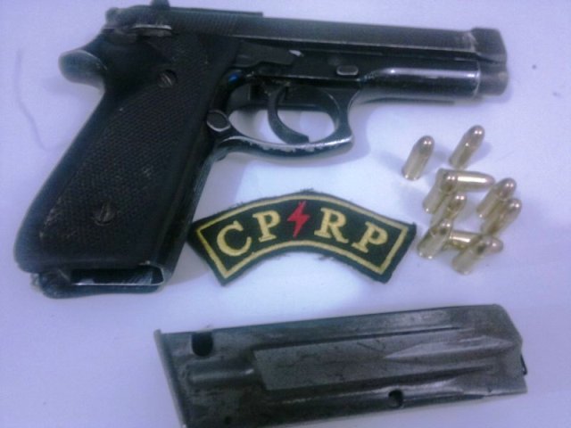   Polícia apreende 34 trouxas de maconha e duas armas de fogo no Lamarão