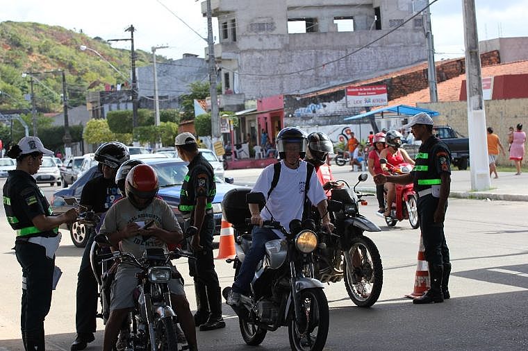 Fiscalização de ciclomotores continua nas ruas da Grande Aracaju