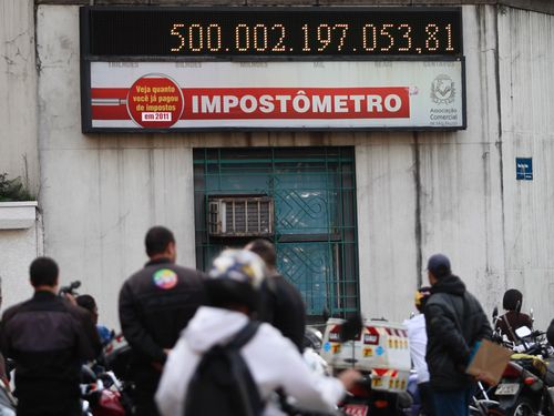  Brasileiro trabalha quase 5 meses só para pagar imposto, diz IBPT