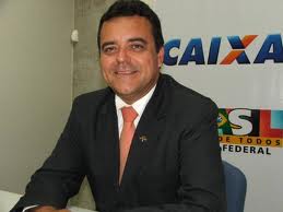    “A Caixa Econômica Federal injetou mais de quatro bilhões de reais em Sergipe”.