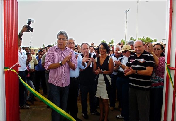   Governador inaugura obras em cinco municípios do Baixo São Francisco