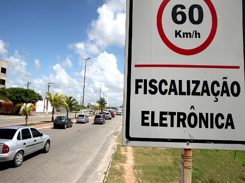 Radares de trânsito começam a funcionar em teste em Aracaju