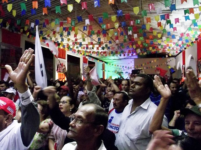 Governador decreta ponto facultativo nesta sexta-feira, 29