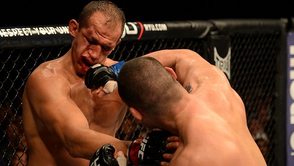 UFC: Cigano perde e Velasquez retoma cinturão dos pesados