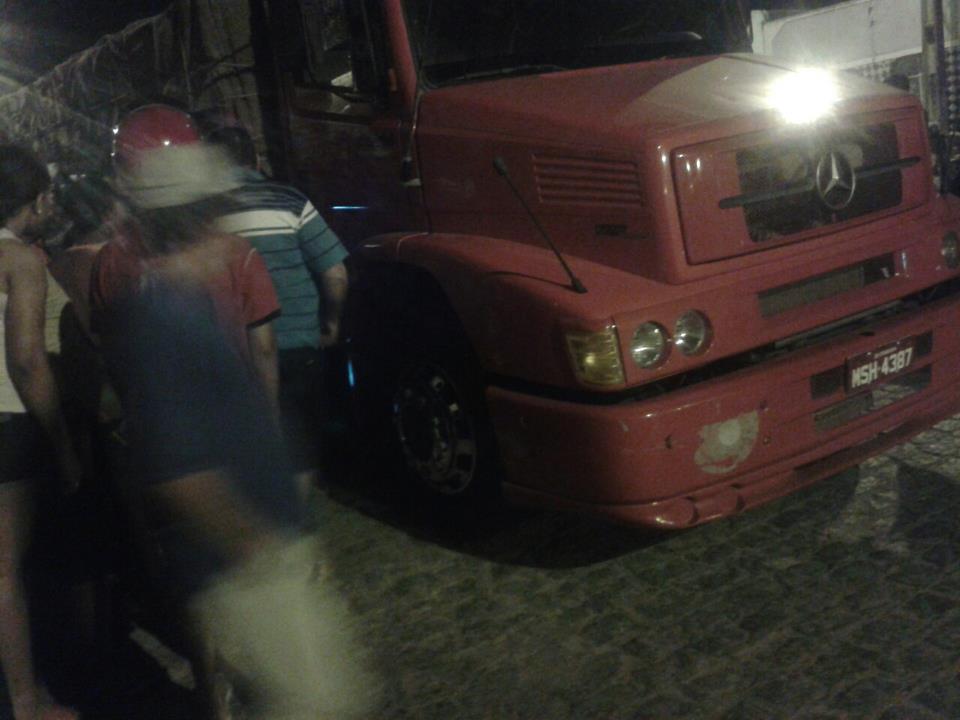 Homem tem cabeça decepada ao ser atropelado por caminhão em Itabaiana