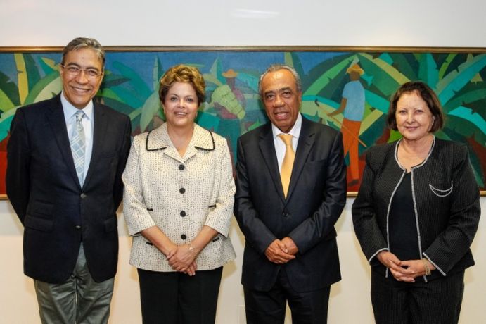 Dilma Rousseff recebe o governador Marcelo Déda e o prefeito João Alves