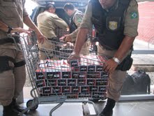 Polícia Federal lavra flagrante de descaminho de aproximadamente 9.000 itens de mercadorias apreendidas sem notas fiscais