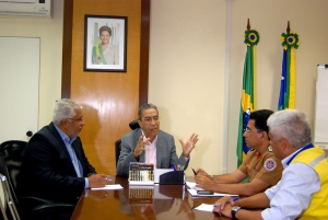 Adolescentes acusados de roubos e homicídios na Bahia são apreendidos em Salgado