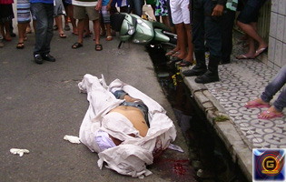 Corpo de jovem é encontrado ao lado de motocicleta no centro de Itabaiana