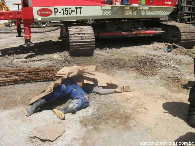 Trabalhador morre esmagado por barra de ferro de 1,5 toneladas