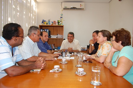 STF decide que piso nacional de professor vale a partir de abril de 2011