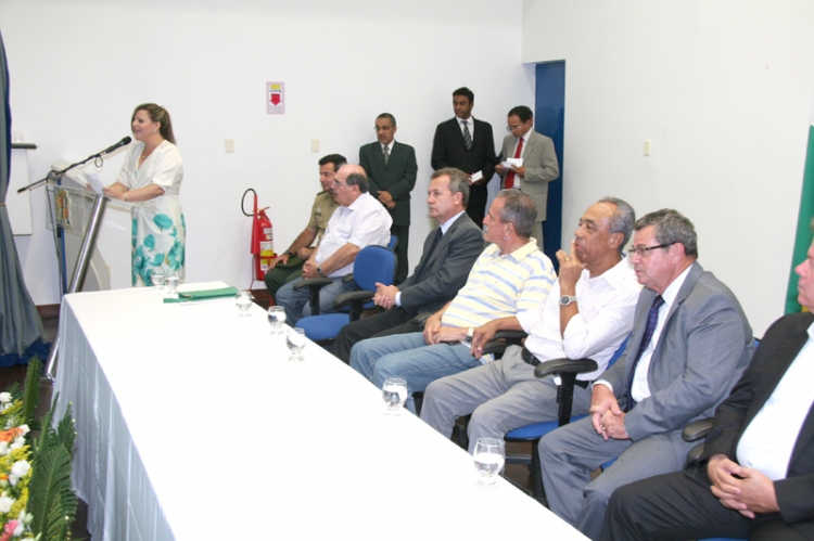 Vereadores de Aracaju aprovam a criação de 194 cargos e pedido de empréstimo