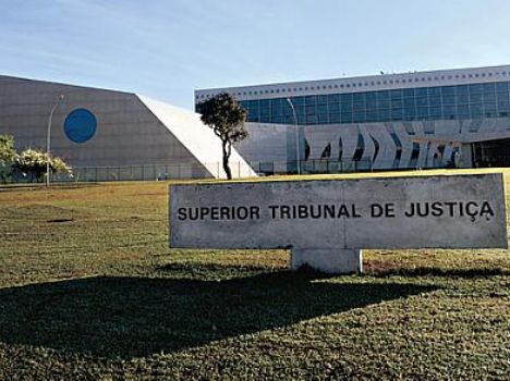 STJ continua hoje a julgar 17 acusados da Operação Navalha