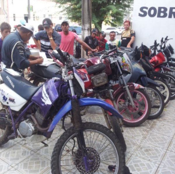 PM apreende 14 veículos durante operação desencadeada em Ribeirópolis