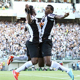 Corinthians se impõe sobre Santos, mas ‘só’ ganha vantagem do empate