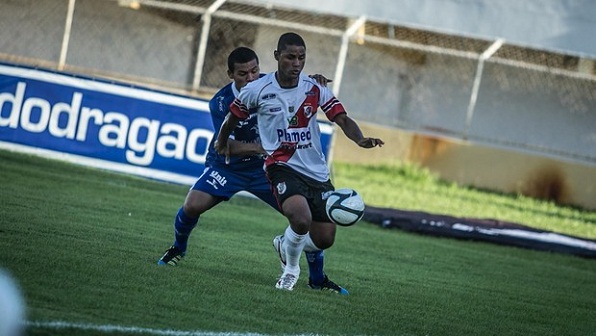 Corinthians se impõe sobre Santos, mas ‘só’ ganha vantagem do empate