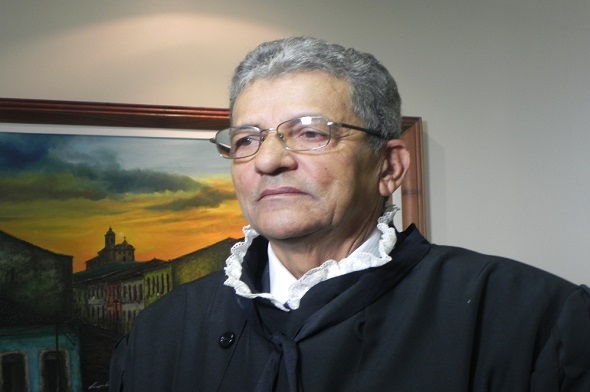 Laércio Oliveira conclama sergipanos para denunciar tráfico de pessoas