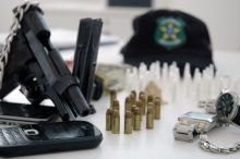 Polícia prende traficantes e apreende drogas e arma de fogo na Barra dos Coqueiros
