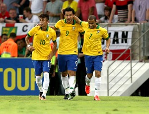 Brasil empata com a Inglaterra no reencontro com o Maracanã