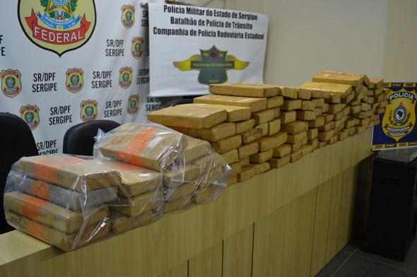 Operação da PF, PRF e PM apreende 120 quilos de maconha e prende seis traficantes em Lagarto