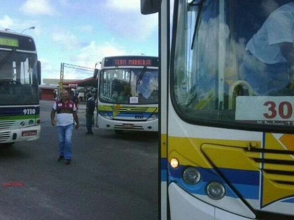 Terminais de ônibus são fechados pelo 2º dia consecutivo em Aracaju