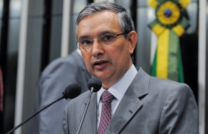 Senador Eduardo Amorim. (Divulgação)