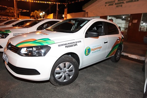 Prefeitura de Itaporanga entrega 10 novos veículos à população