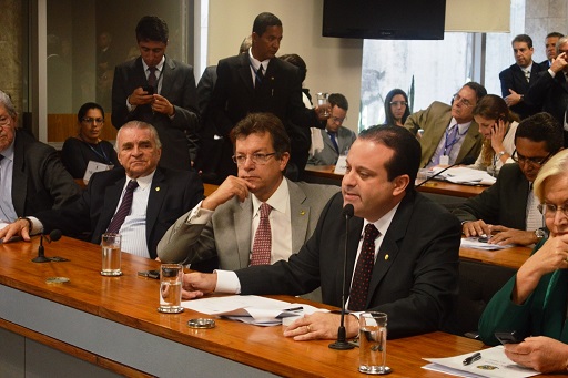 Laércio Oliveira comemora a aprovação da MP que renegocia dívidas de agricultores nordestinos