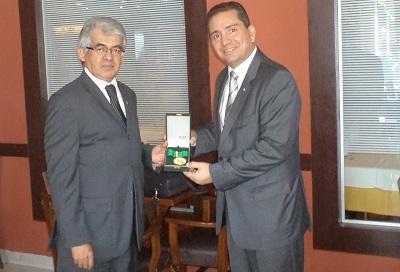 Mendonça Prado é agraciado com diploma e medalhas pelos delegados da Polícia Federal