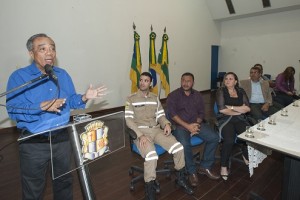  João Alves empossa novos agentes de trânsito. (Foto: Pedro Leite)