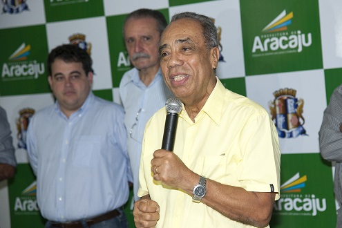 Prefeito João Alves anuncia obras estruturantes em Aracaju 
