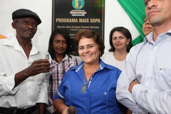 Centenas de pessoas participam do programa Mais Sopa em Itaporanga 
