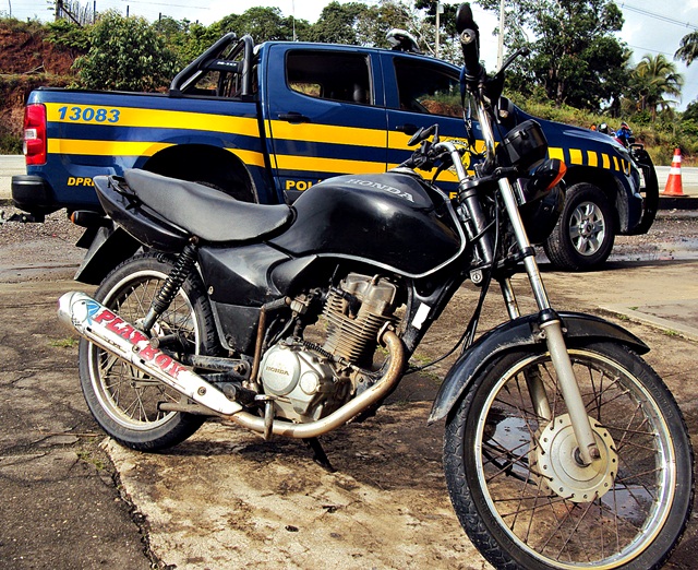 Moto roubada é recuperada pela PRF em São Cristóvão
