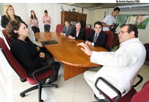  O reitor reforçou ainda que a universidade está aberta para a sociedade, e que está à disposição para ajudar, e avançar com o município. (Foto: Acrísio Siqueira) 