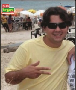 Rodrigo Ramos, 25, conhecido por Rodrigo  da Point Cel celulares.(Foto: Pisca Júnior)
