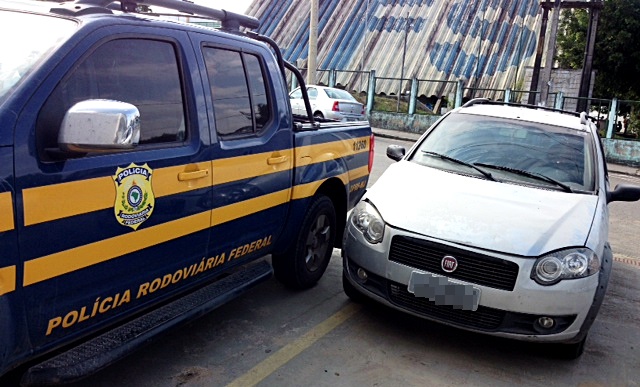 Veículo roubado é recuperado pela PRF em Itabaiana.