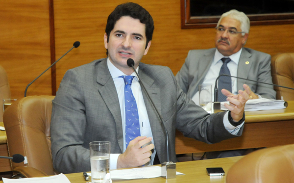  Lagarto vive uma crise administrativa, diz Gustinho Ribeiro