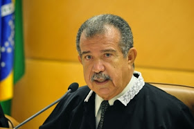 Conselheiro do Tribunal de Contas é condenado por improbidade administrativa