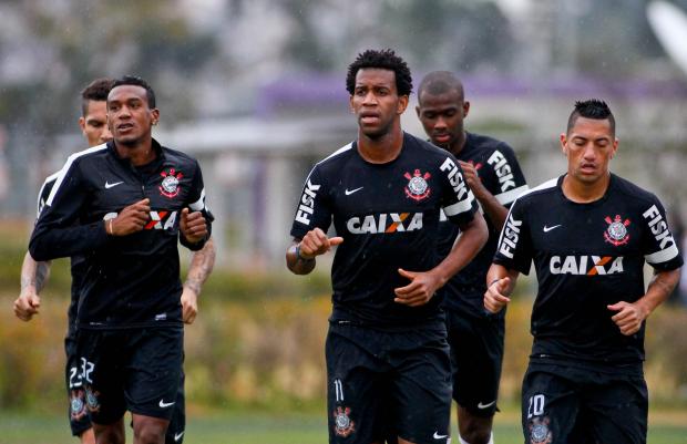 Corinthians tenta se encontrar e acalmar torcida em visita à Ponte