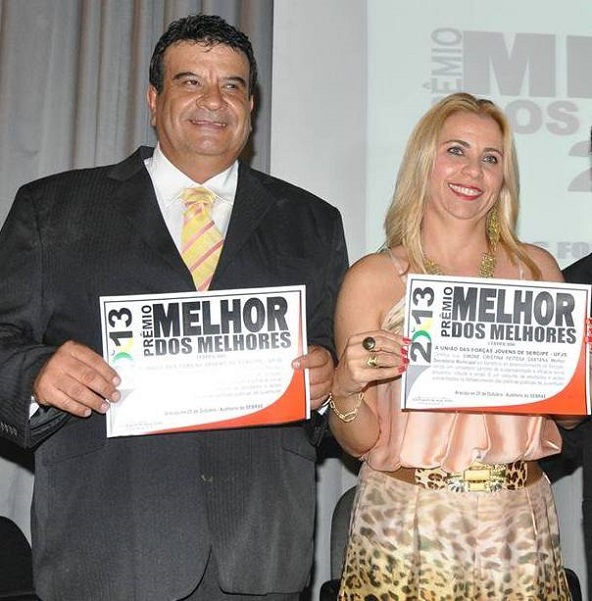 Prefeito de Santo Amaro é premiado como melhor prefeito em 2013