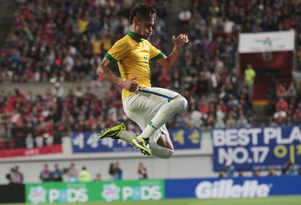 Brasil supera pancadas e vence amistoso contra a Coreia por 2 a 0