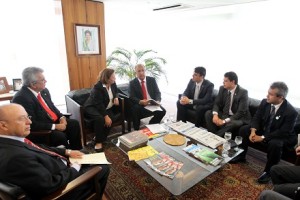  O governador em exercício participou de reuniões com quatro ministros de pastas prioritárias (Foto: Roberto Jayme)
