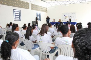 Jovens de São Cristóvão são certificados pelo Centro Vocacional Tecnólogico (Foto: Vieira Neto)