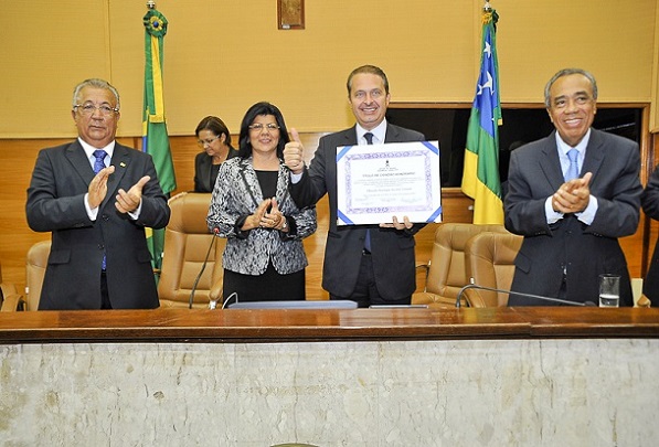 Jackson acompanha entrega de título de Cidadão Sergipano a Eduardo Campos