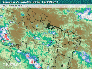  A Grande Aracaju apresentou chuvas de forte intensidade das 23h de domingo às 3h da madrugada desta segunda-feira.(Clima tempo).