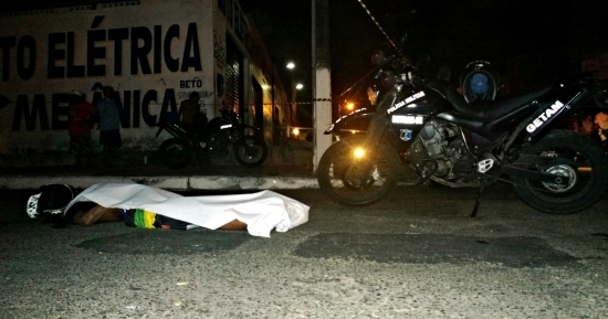 Assaltante se dá mal e morre ao tentar roubar policial militar em Aracaju
