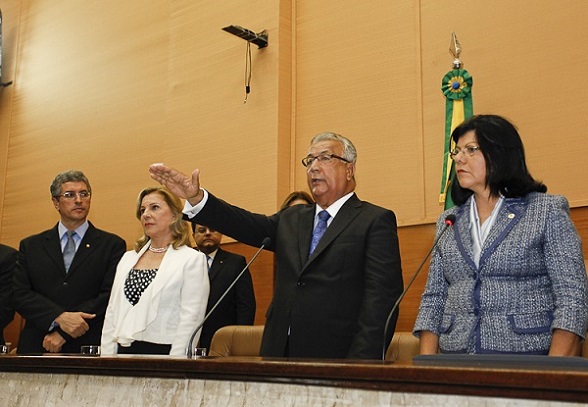 Jackson Barreto toma posse, por sucessão, no cargo de governador do Estado de Sergipe