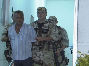Edmacy Ubirajara, suspeito de atirar em Thiago Faria, está detido no Cotel, no Recife. (Foto: Reprodução/ TV Globo)