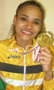 Alexandra Nascimento, a Alê, sorri com ouro do Mundial de handebol (Foto: Thierry Gozzer)